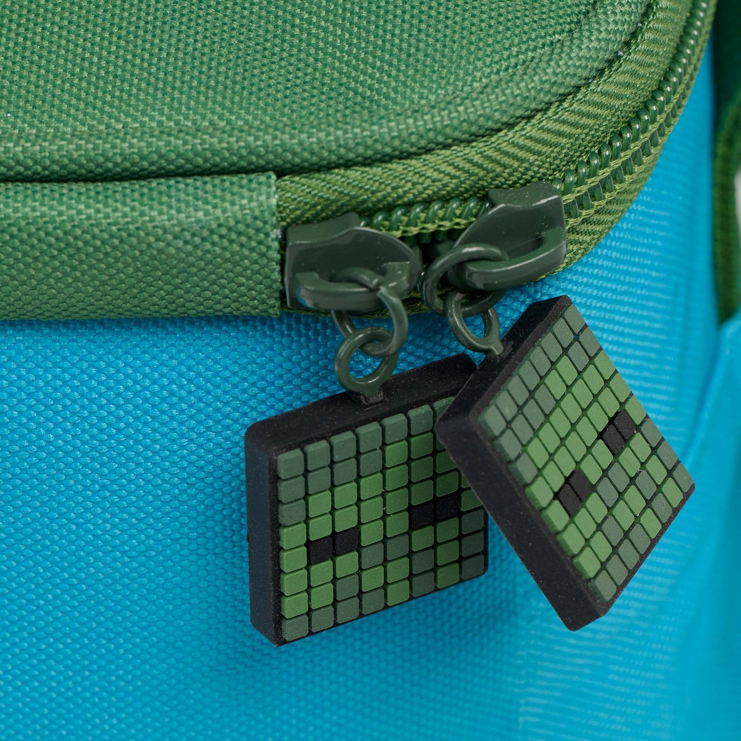 minecraft-chicken-jockey-square-lunch-cooler-bag-a3 00027778-Z.jpg