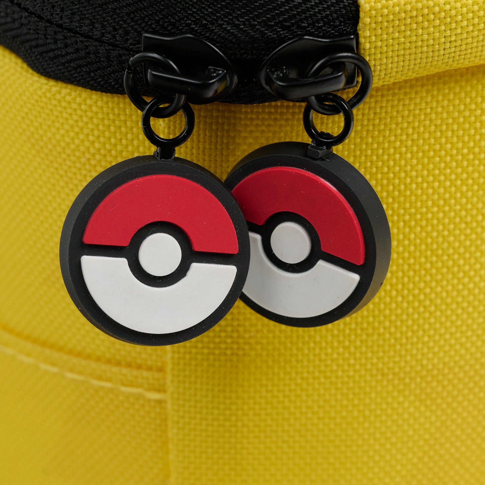 pokemon-pikachu-square-lunch-cooler-bag-b9 00066645-Z.jpg