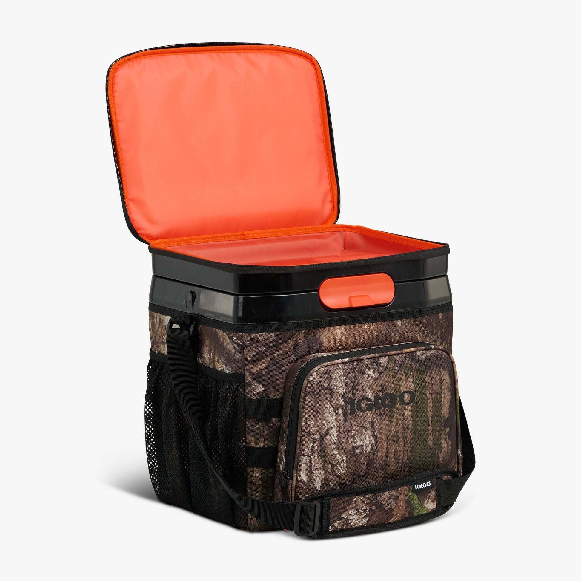 realtree-apx-cool-fusion-26-can-cooler-bag-k6 00066779-O4.jpg